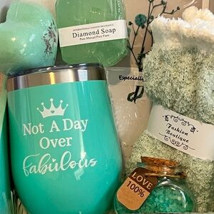 Mint Green Gift Set with Tumbler and Soap